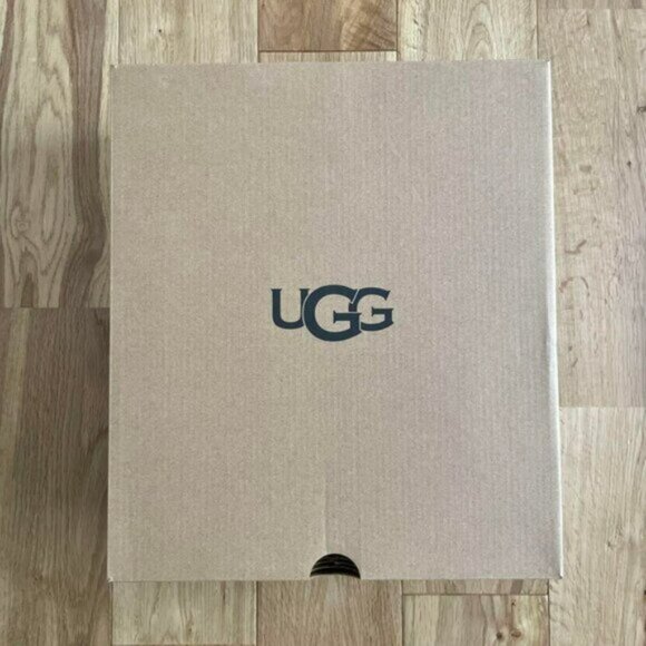 πππ₯Casualπ₯NIB New UGGs Classic Ultra Mini Platform Boots in Chestnut - Picture 7 of 7